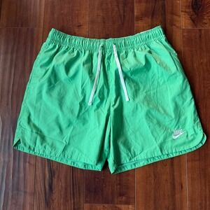 Nike Sportswear Club Woven Mesh Lined Shorts Green Mens Large 6"‎ Inseam NWT